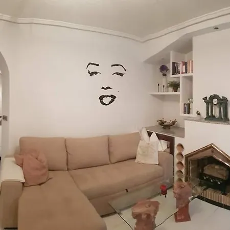 Appartamento Traumwohnung Mit Herrlicher Terrasse ,wlan Pool, Gruengelegener Anlage