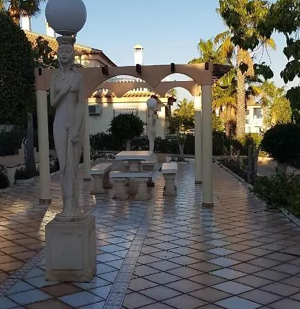 Appartamento Traumwohnung Mit Herrlicher Terrasse ,wlan Pool, Gruengelegener Anlage Torrevieja