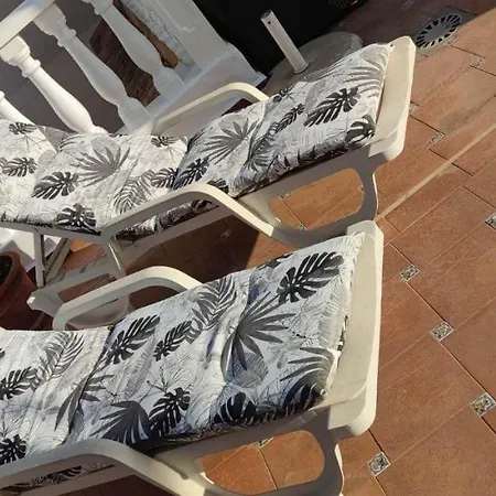 Appartamento Traumwohnung Mit Herrlicher Terrasse ,wlan Pool, Gruengelegener Anlage *