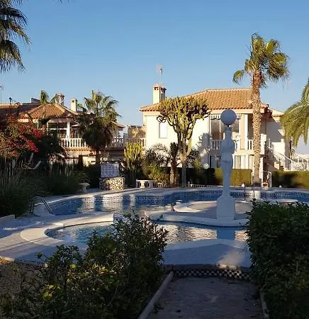 Appartamento Traumwohnung Mit Herrlicher Terrasse ,wlan Pool, Gruengelegener Anlage Torrevieja