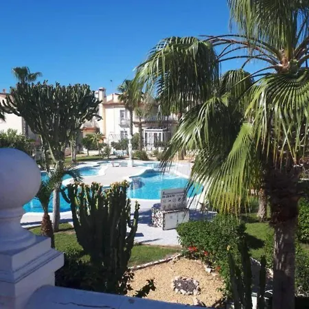 Traumwohnung Mit Herrlicher Terrasse ,wlan Pool, Gruengelegener Anlage Appartamento *
